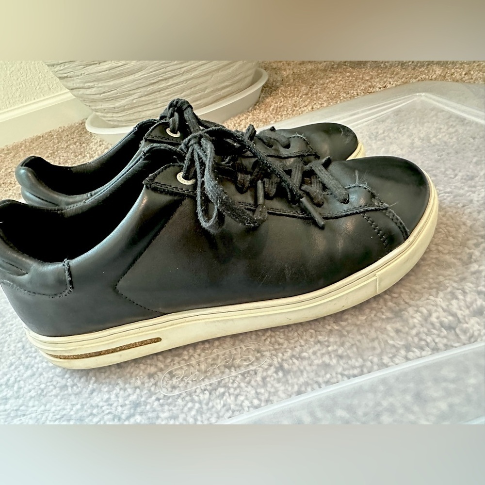 Birkenstock men’s bend low top leather sneakers size 8 men’s size 10 women’s
